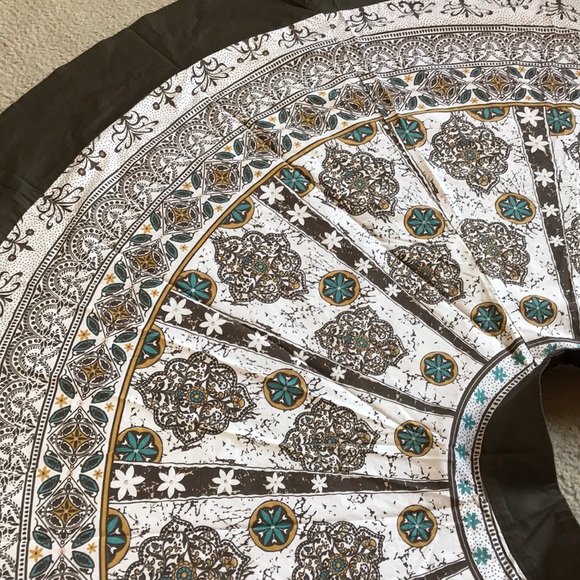 Circle skirt - Picture 3 of 5